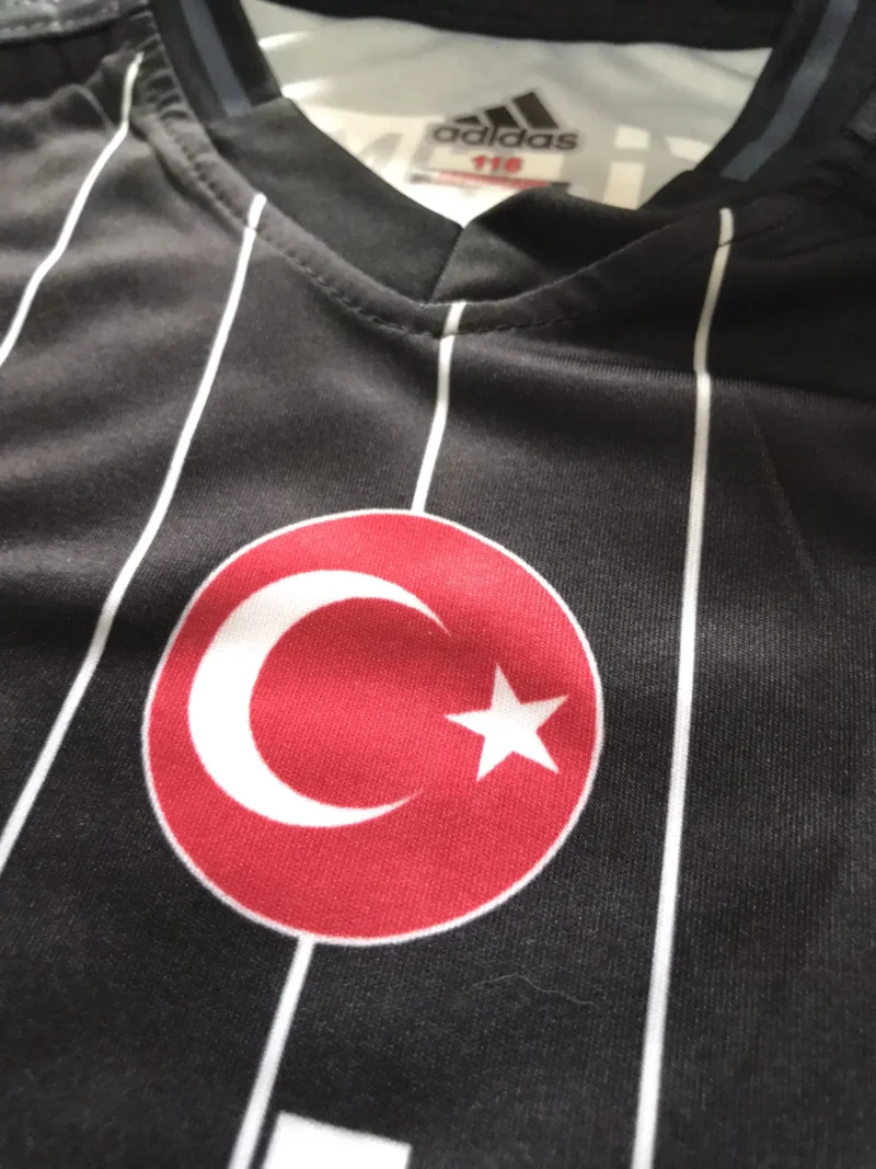 Kişiye özel beşiktaş çocuk forması